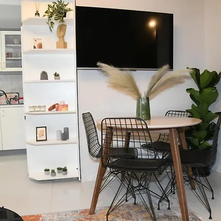 Lovely Luxury Apartment
